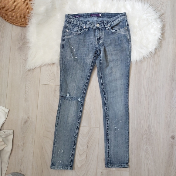 Ankle length distressed skinny jeans - Picture 2 of 8